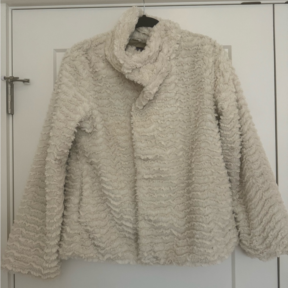 Patagonia Jacket Womens Medium Pelage Faux Fur Coat Plush Ivory boho winter coat